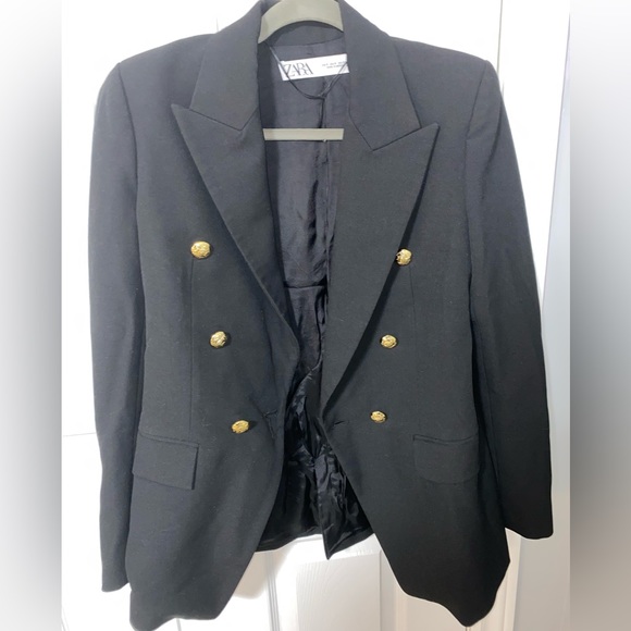 Blazer - Picture 1 of 2